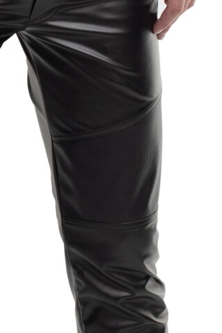 Herrebukser i wetlook RMVit fra Regnes Fetish Planet
