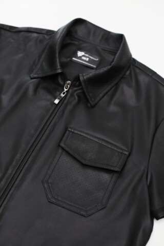 Herreskjorte i wetlook RMEmil fra Regnes Fetish Planet