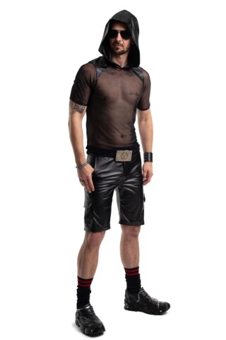 Shorts med mange lommer i wetlook fra Regnes Fetish Planet